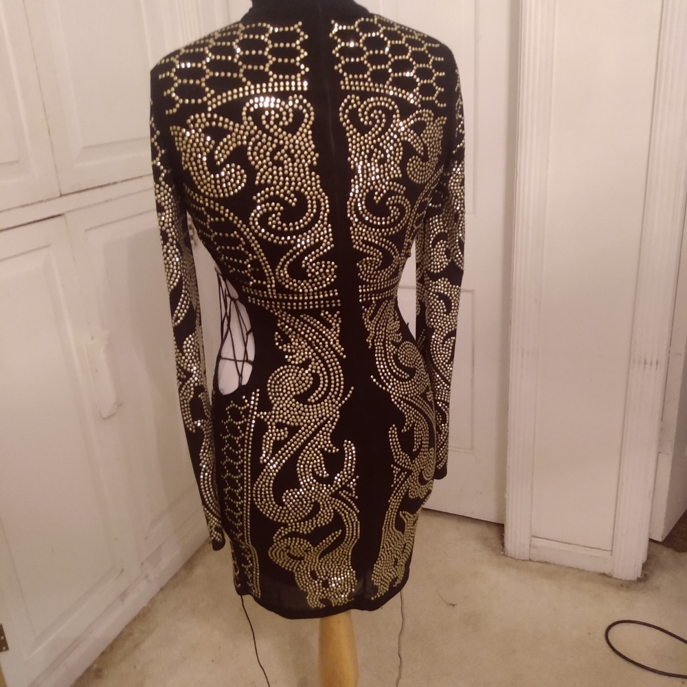 Dress - Picture 3 of 11